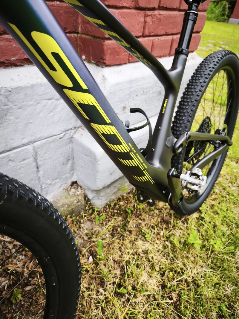Spark RC Team Issue AXS 