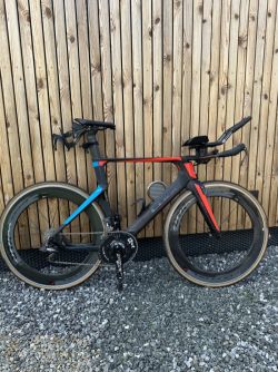 Cube AERIUM C:68X RACE
