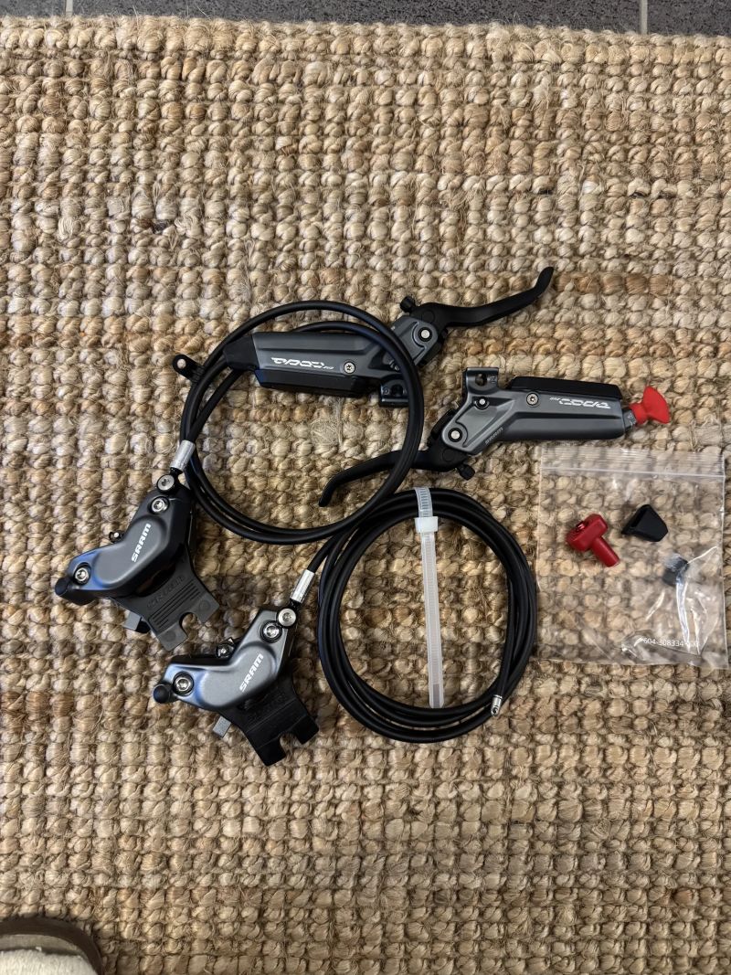 NOVÉ Sram Code BRZ
