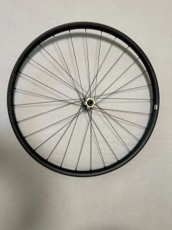 sada kol 29" Newmen Beskar 30 Base/Strong, Sram XD, 6 děr, TR, E-MTB