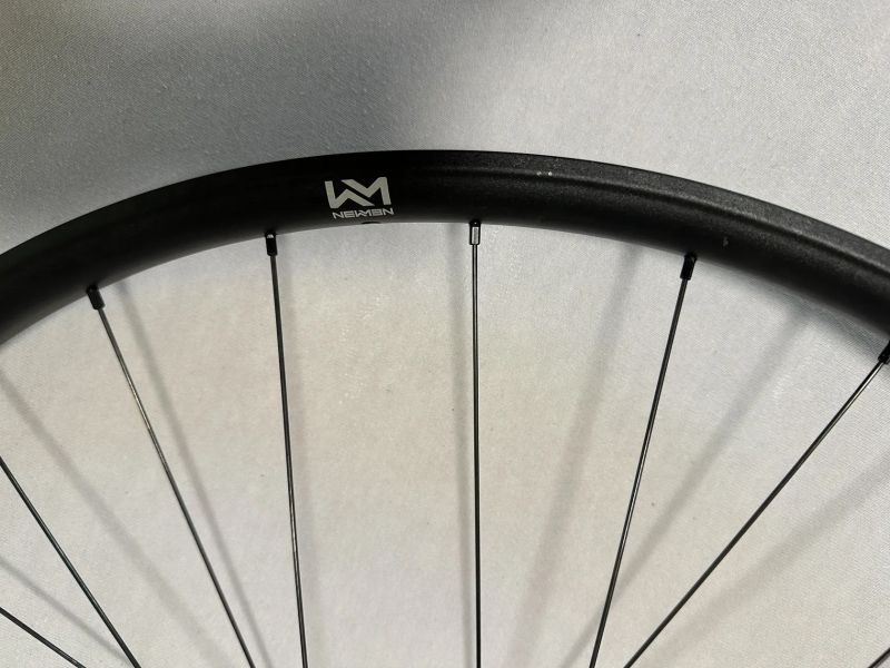 sada kol 29" Newmen Beskar 30 Base/Strong, Sram XD, 6 děr, TR, E-MTB
