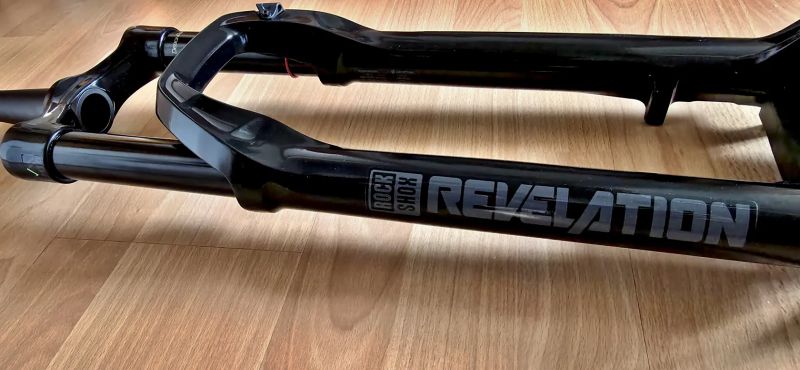 Predam novu ROCKSHOX REVELATION RC 29" DeBonAir 150mm BOOST