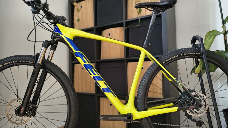 Felt Doctrine 6 carbon Chartreuse /L/ Shimano XT SLX