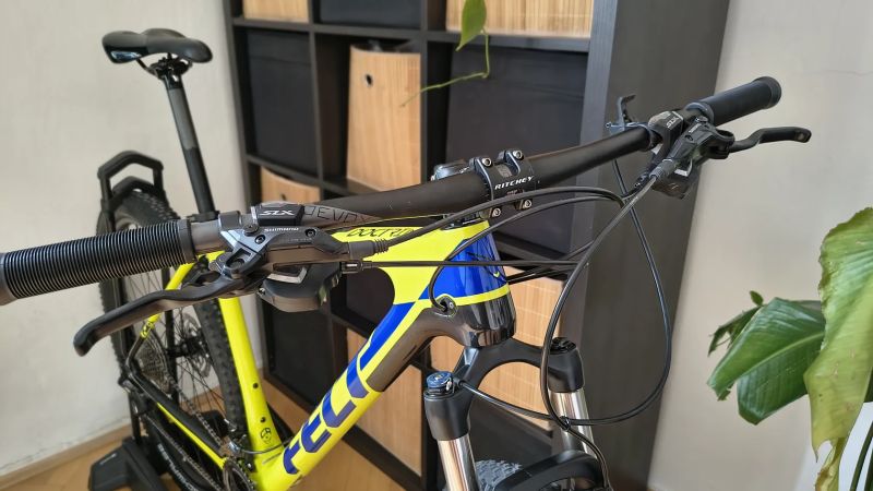 Felt Doctrine 6 carbon Chartreuse /L/ Shimano XT SLX