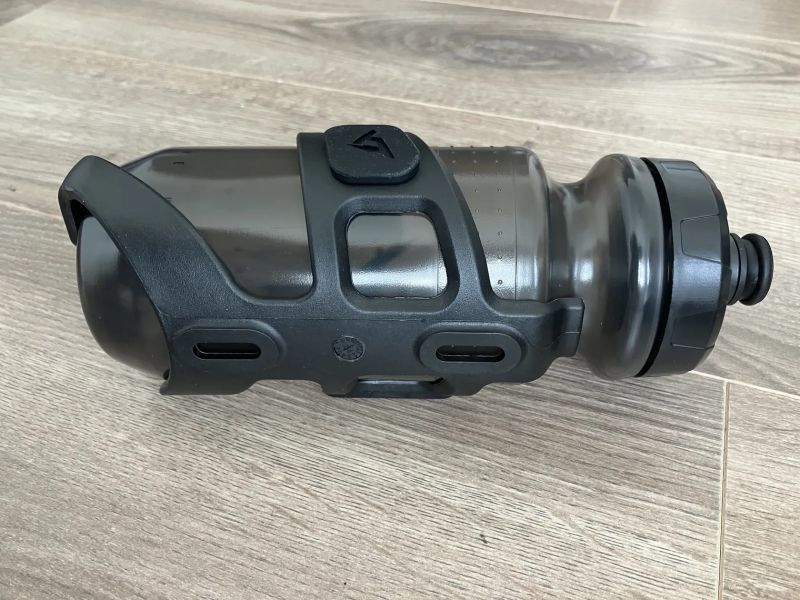 Lahev s držákem YT Thirstmaster 6000 bottle set