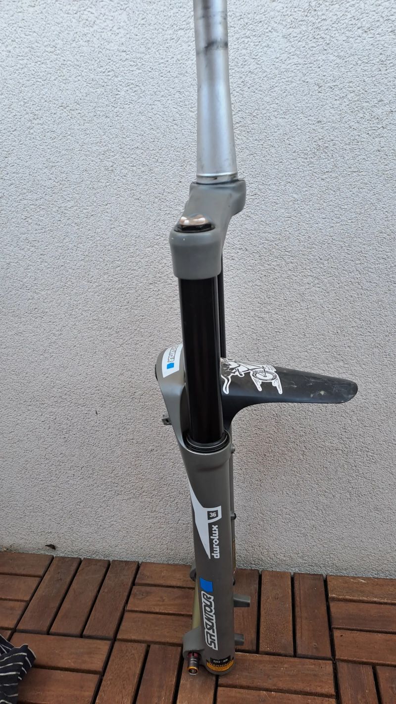 SR Suntour durolux 36