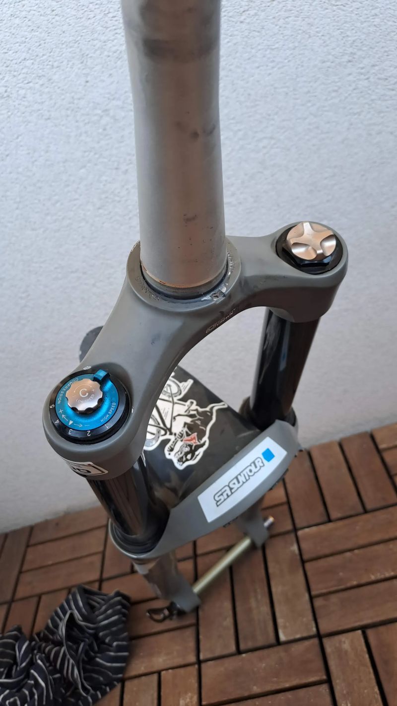 SR Suntour durolux 36