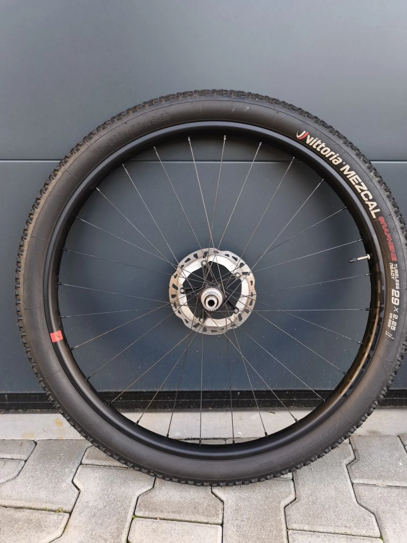 Zapletená kola FULCRUM Red Zone 3 29