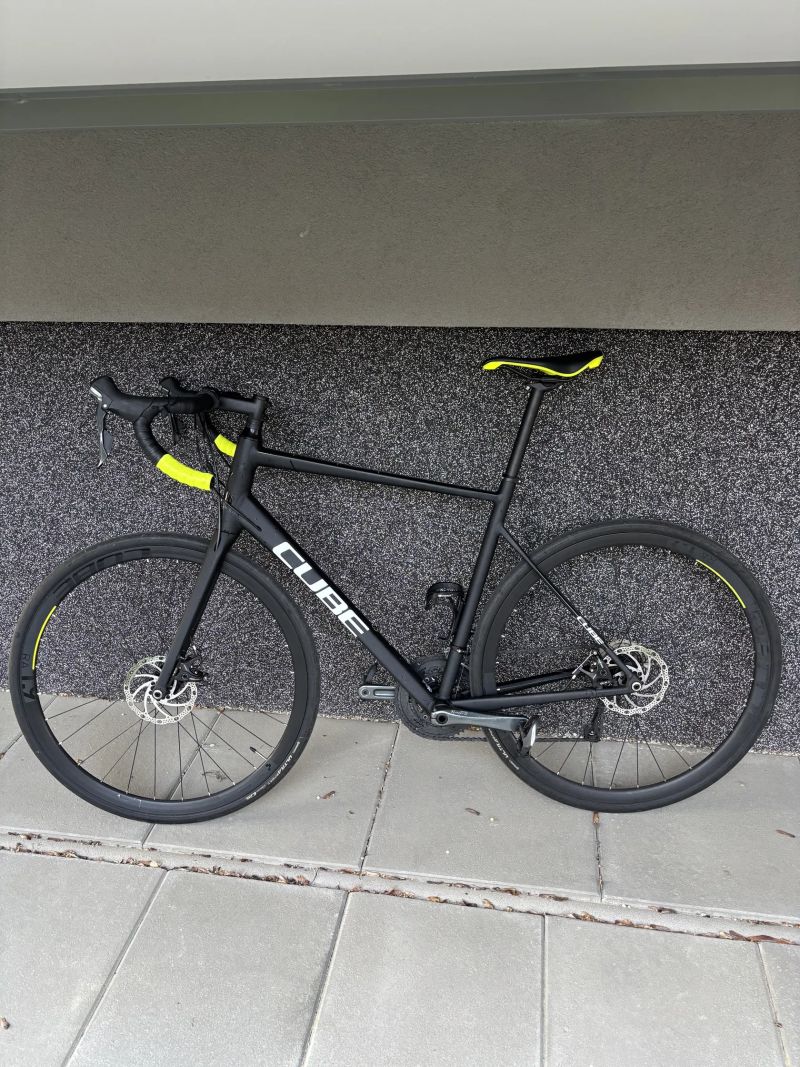 Cube Attain Race black´n´white 2022