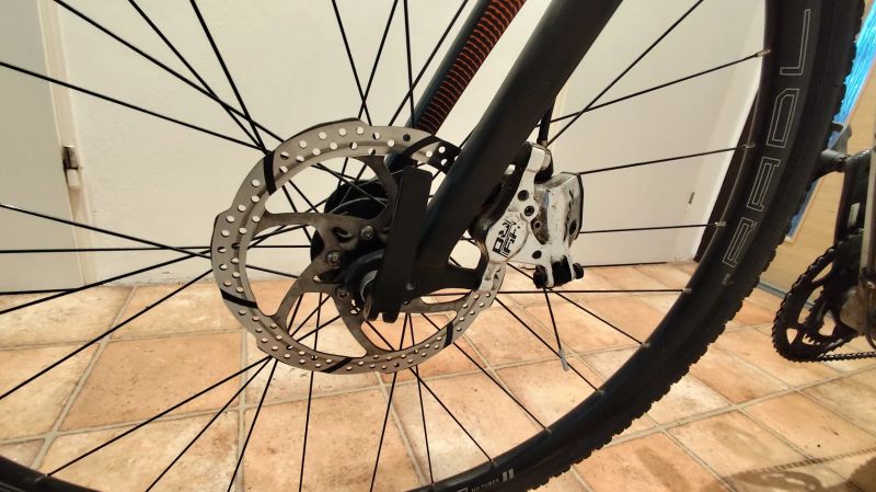 GT Grade Carbon 2017