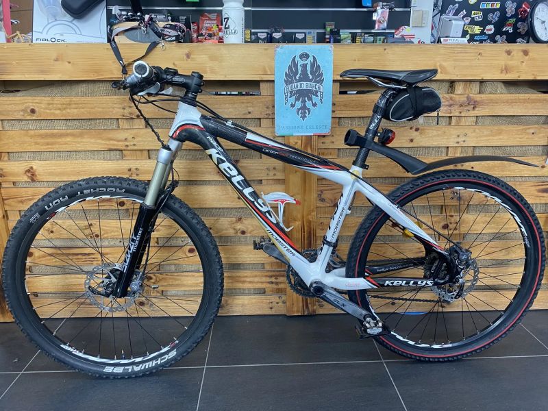 Prodám Kellys Mobster carbon