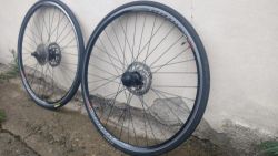 Prodám zapletená kola 622x13c