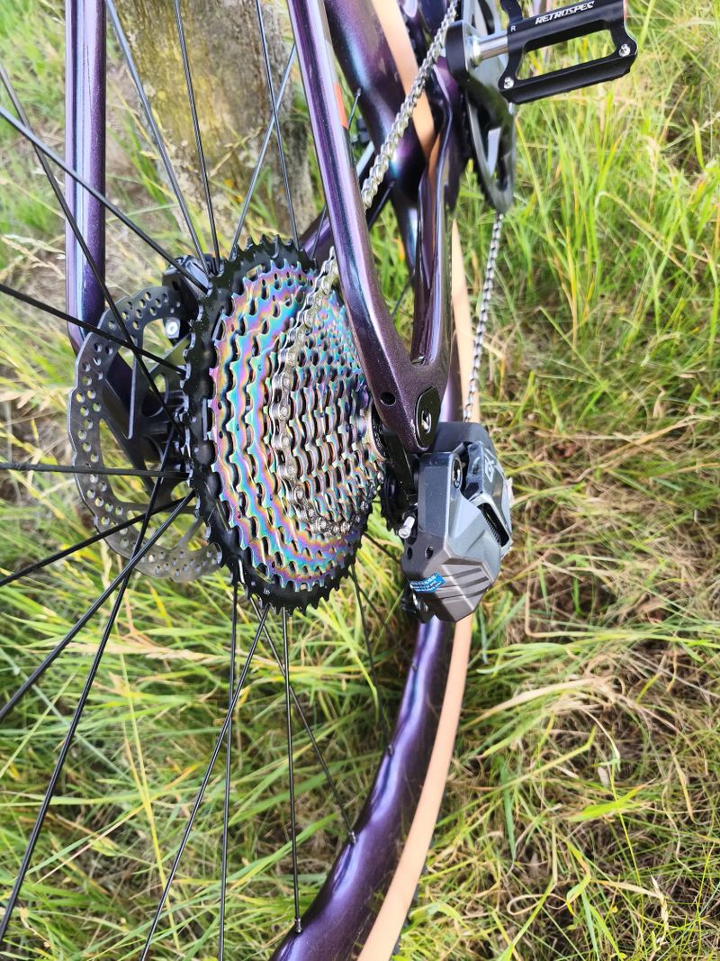 Karbon gravel 9,5 kg bezdrát 1×13 karbon kola TOP stav