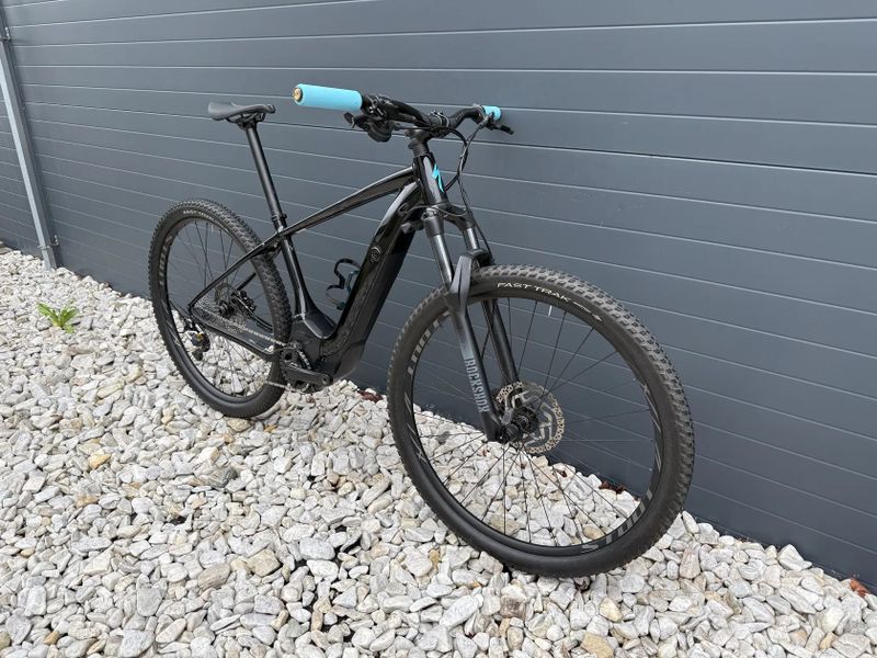 Specialized Levo HT Comp, vel M; 2 baterie