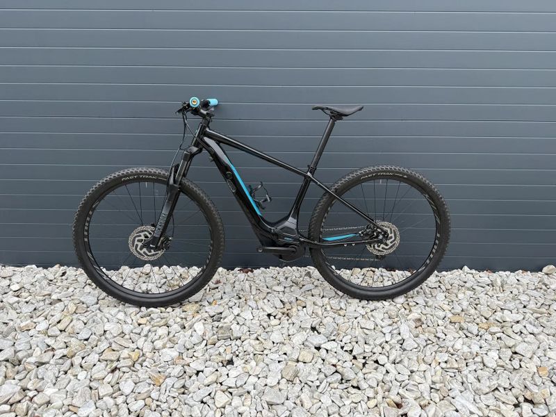 Specialized Levo HT Comp, vel M; 2 baterie