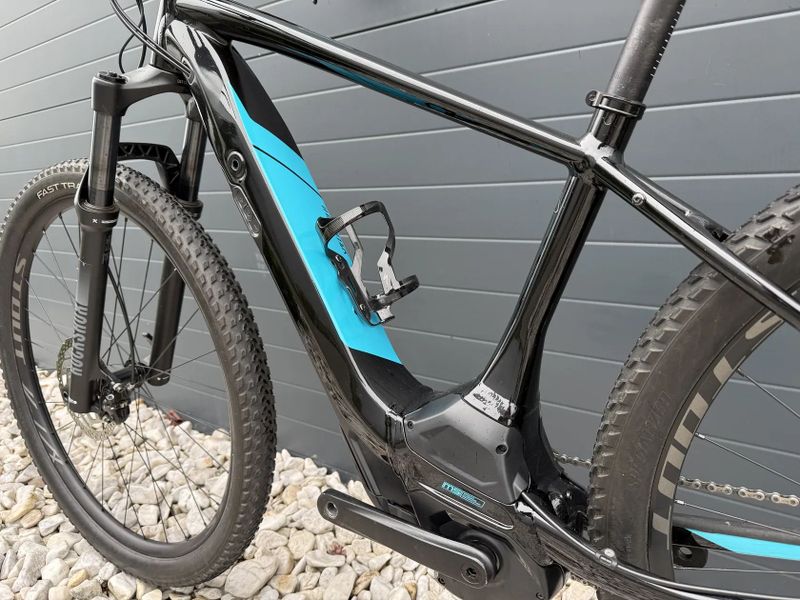 Specialized Levo HT Comp, vel M; 2 baterie