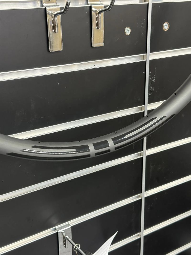 29" karbonový MTB ráfek EIE | 28 děr | 313 gramů
