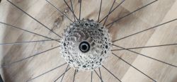 zapletená karbonová kola Forza Levanto Carbon DB