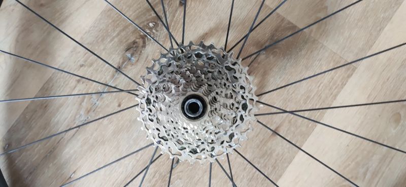 zapletená karbonová kola Forza Levanto Carbon DB