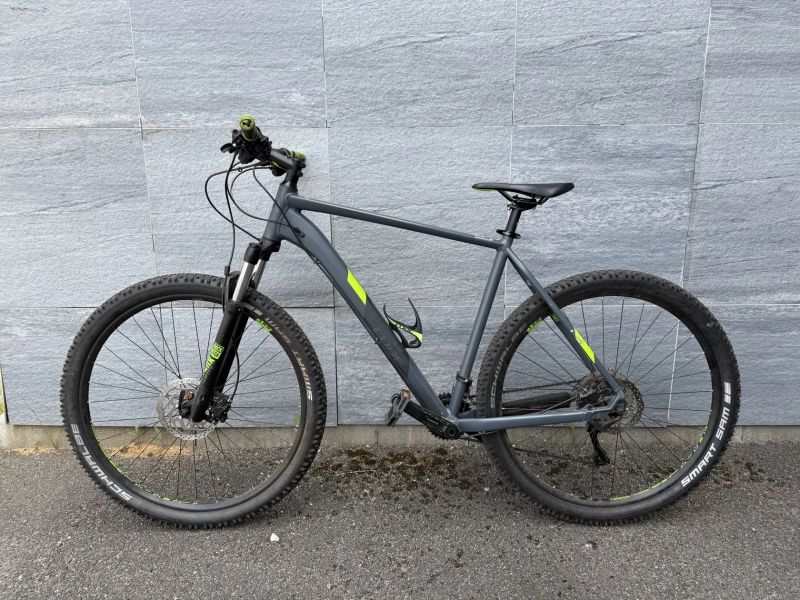 Cube Attention 29” XL