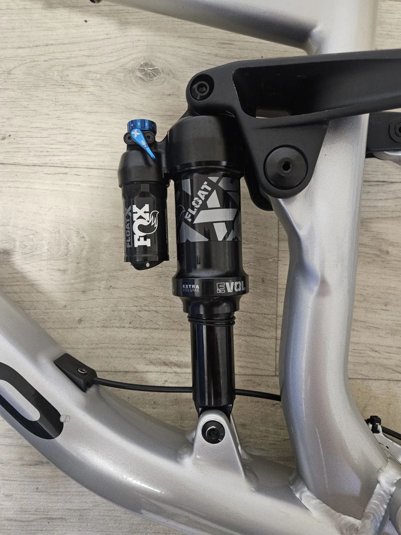 Norco Fluid FS, velikost XL