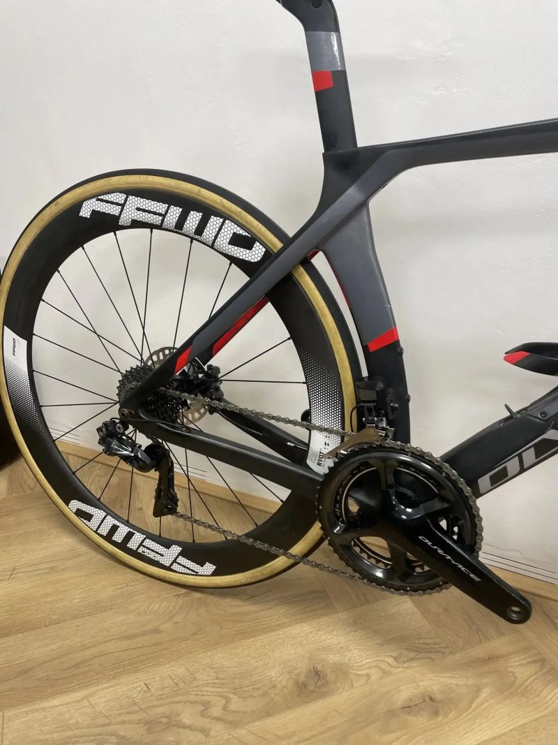 Olympia Boost M Dura Ace Di2 2x11 Použité