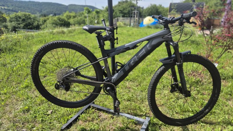 super lehké elektrokolo Trek e-caliber 9.6. gen2