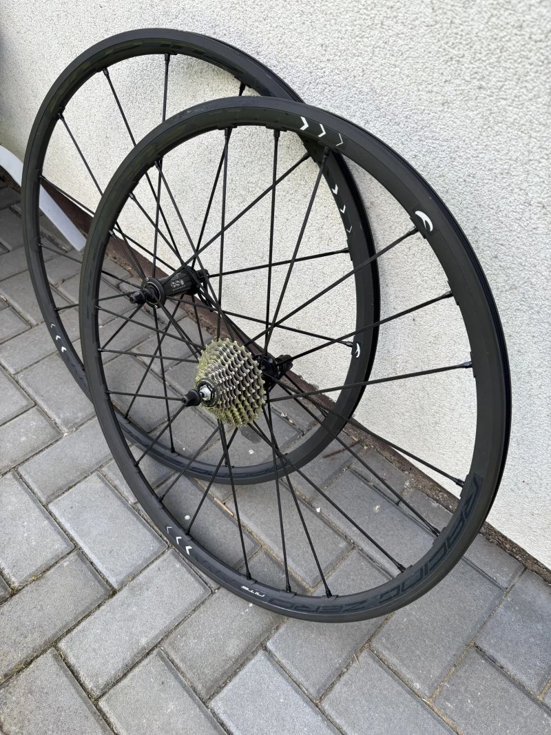 Fulcrum racing zero nite