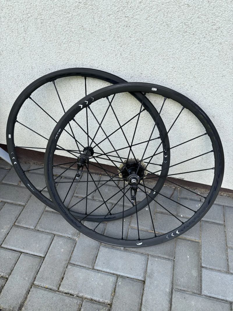 Fulcrum racing zero nite