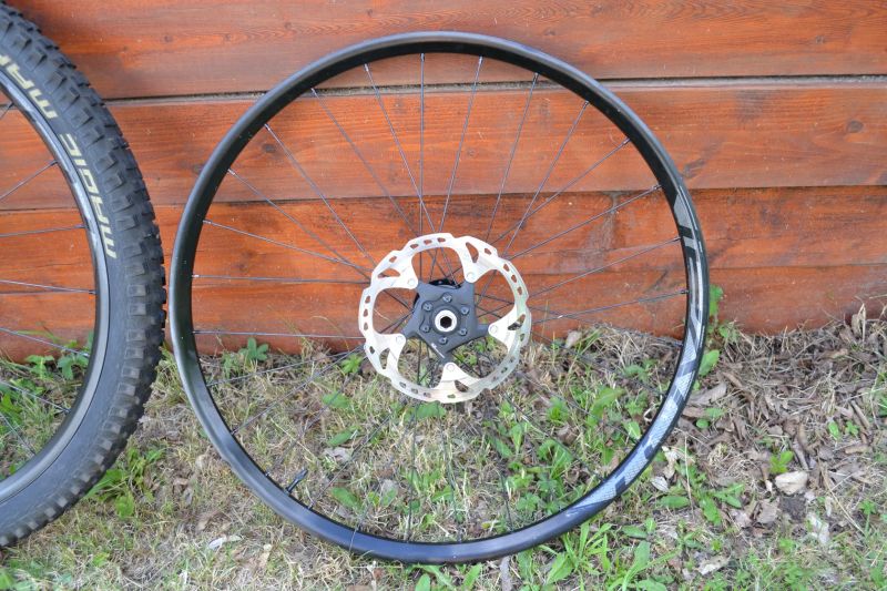 27,5" kola Roval (neboost)