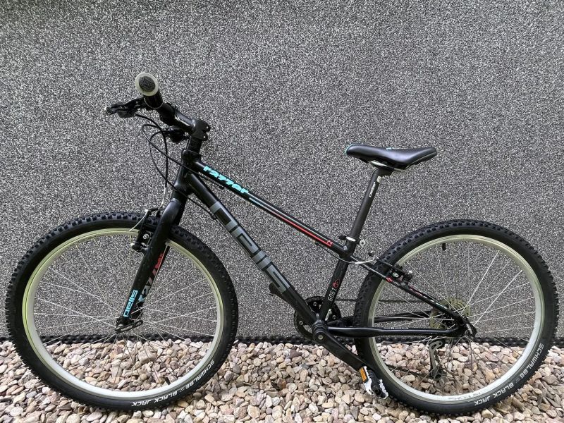 PELLS Razzer 24, 1×9, lehké dětské MTB 24", velmi pěkný stav