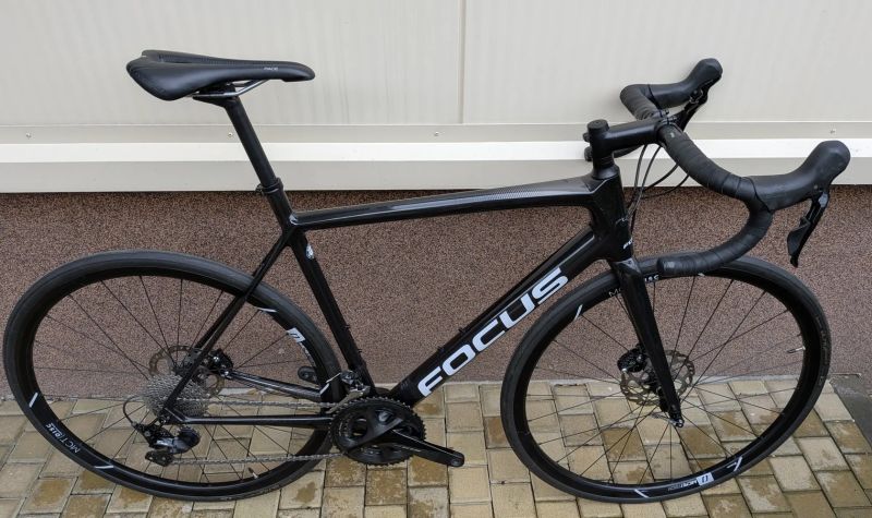 Focus IZALCO RACE DISC 9.7 karbon, vel. 56, nová kola Microtech