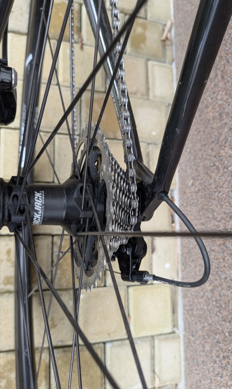 Focus IZALCO RACE DISC 9.7 karbon, vel. 56, nová kola Microtech
