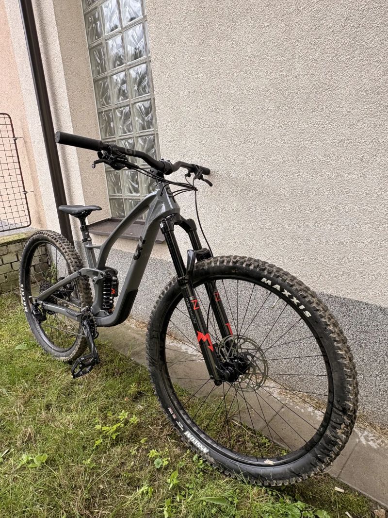GT Sensor Carbon Elite
