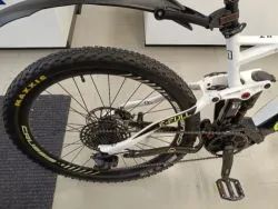 Crussis E-FULL 11.7 s motorem BOSCH