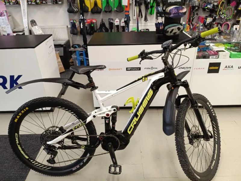Crussis E-FULL 11.7 s motorem BOSCH