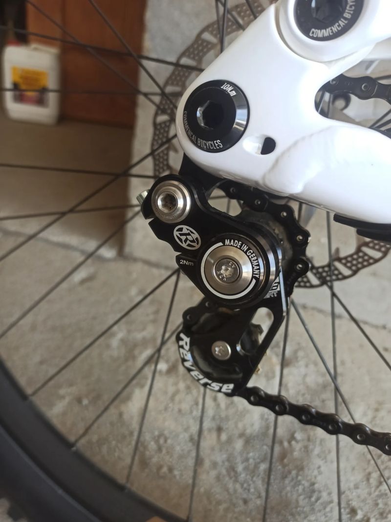 Commencal Clash