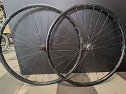 Prodám silniční zapletená kola Shimano