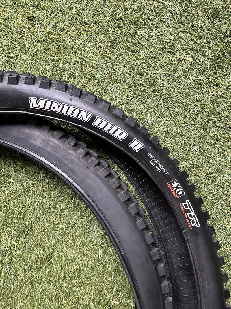Maxxis Minion DHR II 29x2,40 WT DC EXO plášť, TR, kevlar