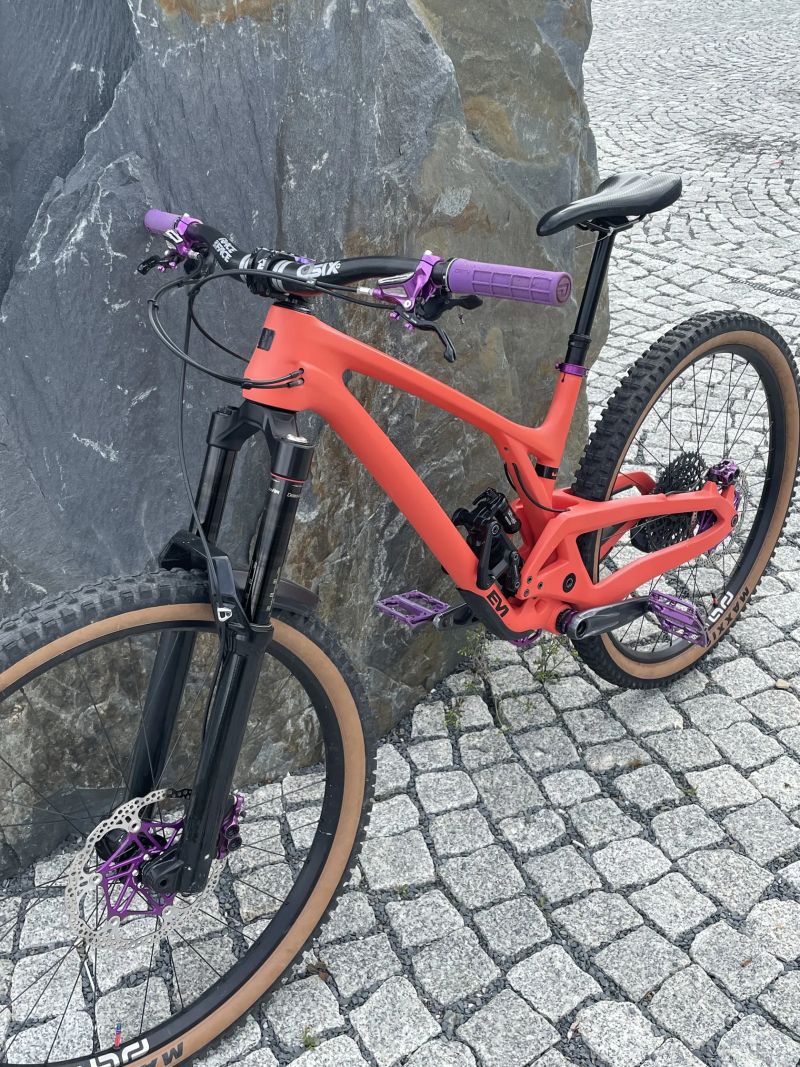 Prodám enduro kolo Evil Wreckoning v top stavu