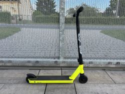 Freestyle koloběžka Oxelo MF One Yellow ( PC: 1.499kč )