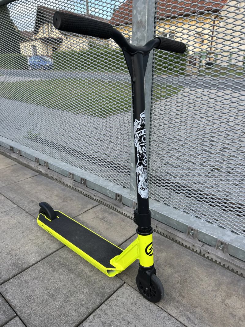 Freestyle koloběžka Oxelo MF One Yellow ( PC: 1.499kč )
