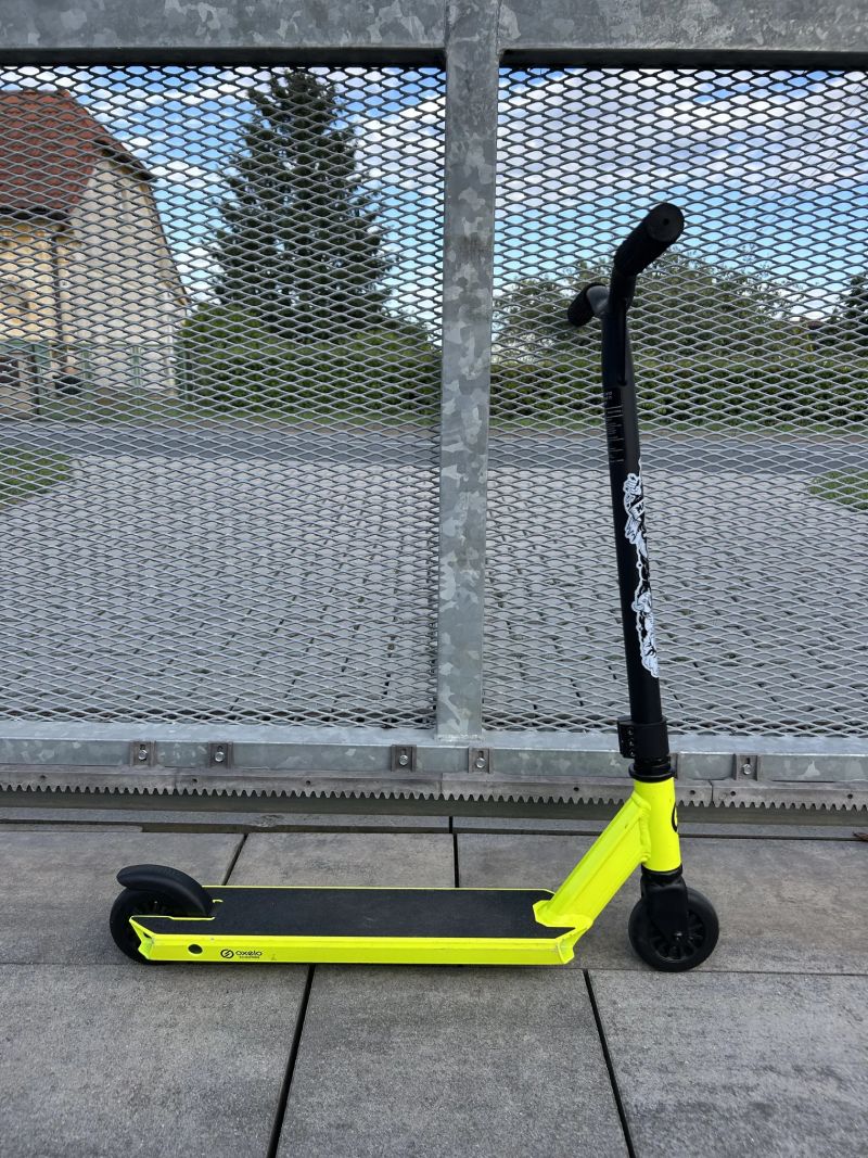 Freestyle koloběžka Oxelo MF One Yellow ( PC: 1.499kč )