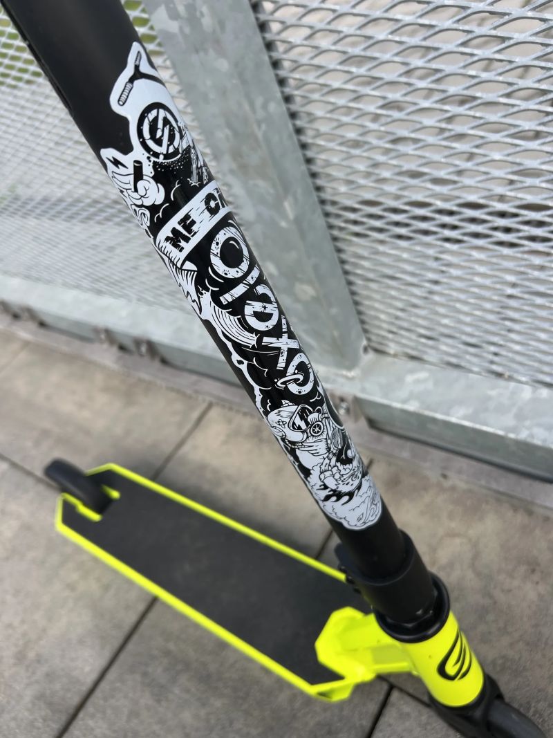 Freestyle koloběžka Oxelo MF One Yellow ( PC: 1.499kč )