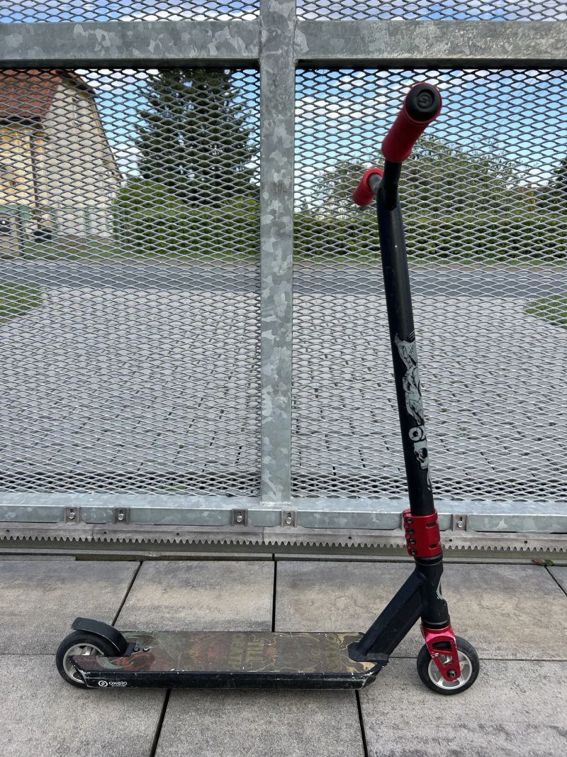 Freestyle koloběžka Oxelo MF 1.8+ ( PC: 2.799kč )