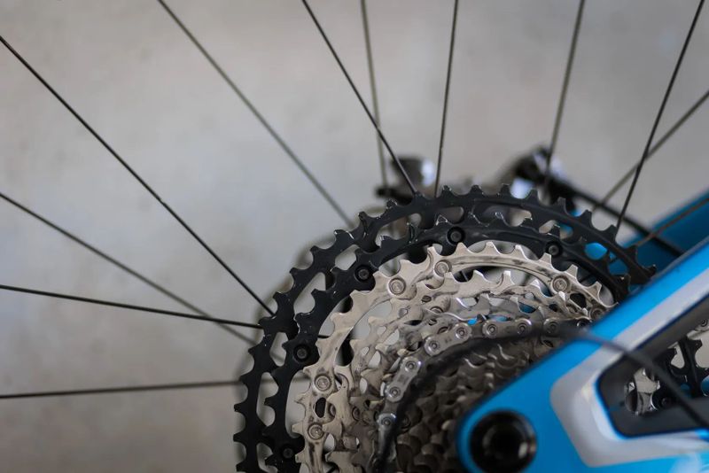Celoodpružené kolo Pivot SwitchBlade Pro XT/XTR, Blue 