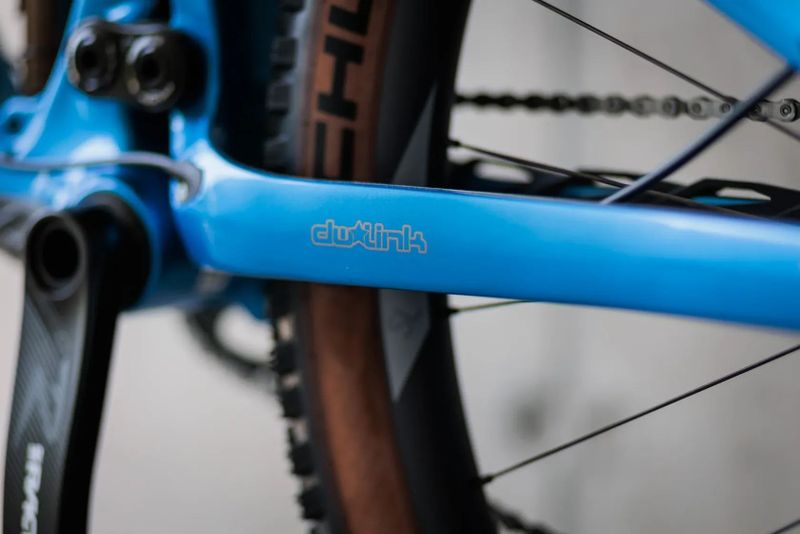 Celoodpružené kolo Pivot SwitchBlade Pro XT/XTR, Blue 