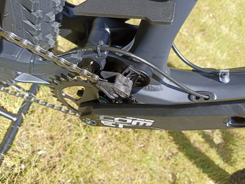 PROMO Rock Machine Whizz FS II 50 – zánovní, záruka, 2 servisy grátis