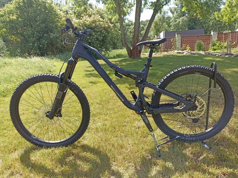 PROMO Rock Machine Whizz FS II 50 – zánovní, záruka, 2 servisy grátis