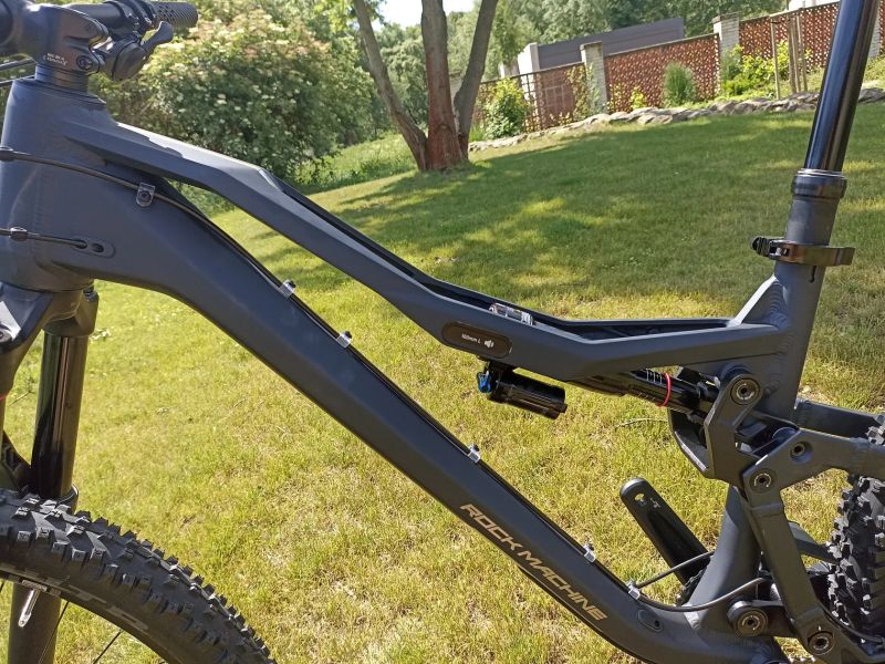 PROMO Rock Machine Whizz FS II 50 – zánovní, záruka, 2 servisy grátis